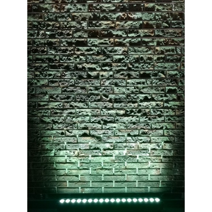 Архитектурный светильник ROSS FIX BAR 1818 RGBWAUV в магазине Music-Hummer