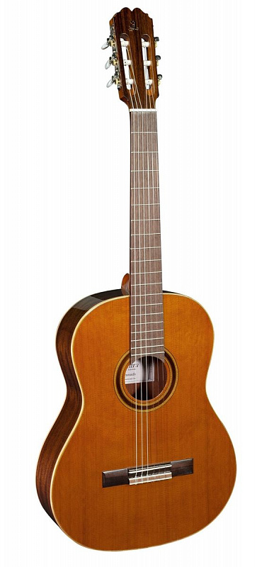 Классическая гитара Admira Granada, цвет натуральный в магазине Music-Hummer