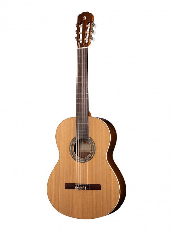 Классическая гитара Alhambra Classical Student 2C 803-2C в магазине Music-Hummer