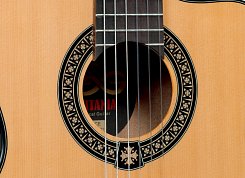 Классическая гитара c подключением LAG OC66CE
