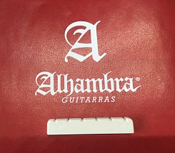 Порожек верхний для классической гитары Alhambra 9.646