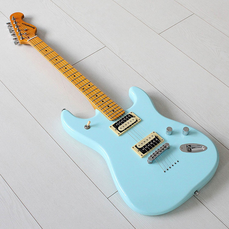 Фото Электрогитара Kononykheen Guitars BREED-54-BL, голубая