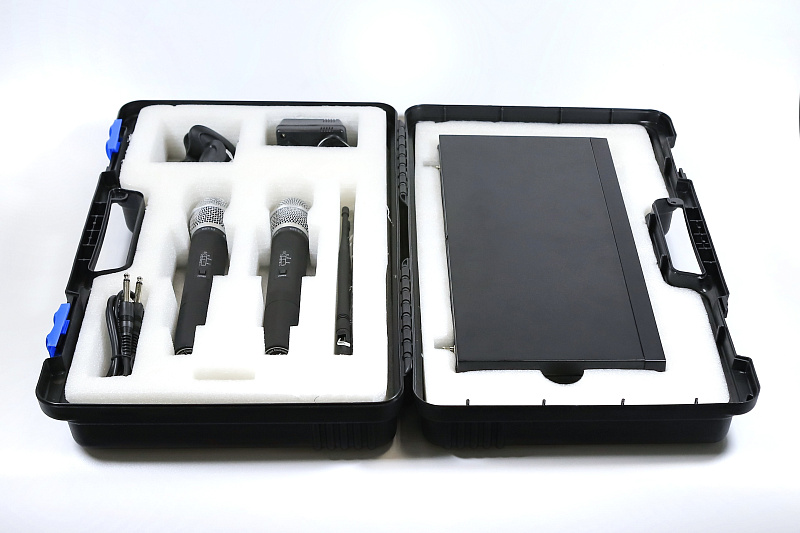 Фото Радиосистема с двумя ручными микрофонами KARSECT KRU8/KST1U