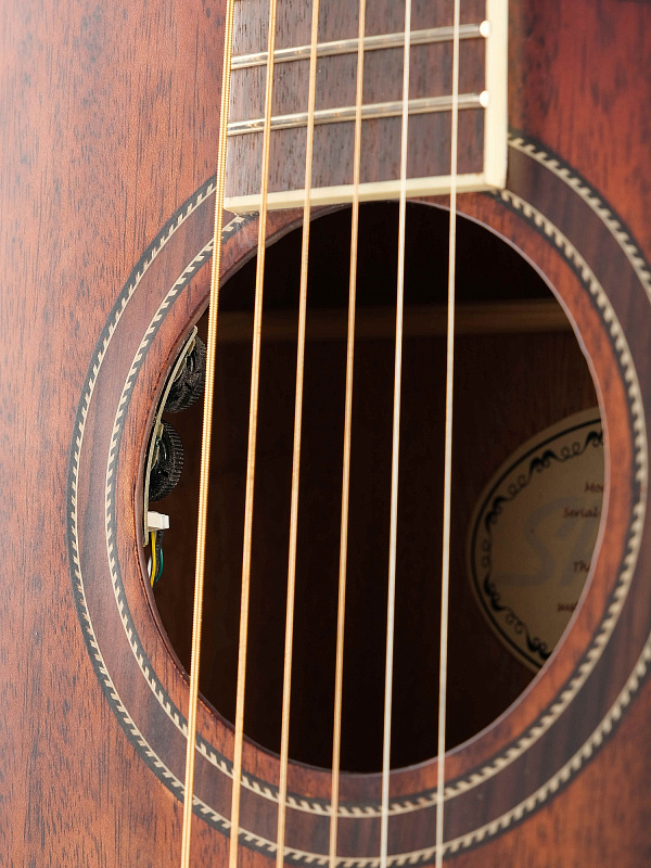 Фото Электроакустическая гитара Shadow D-MMCE