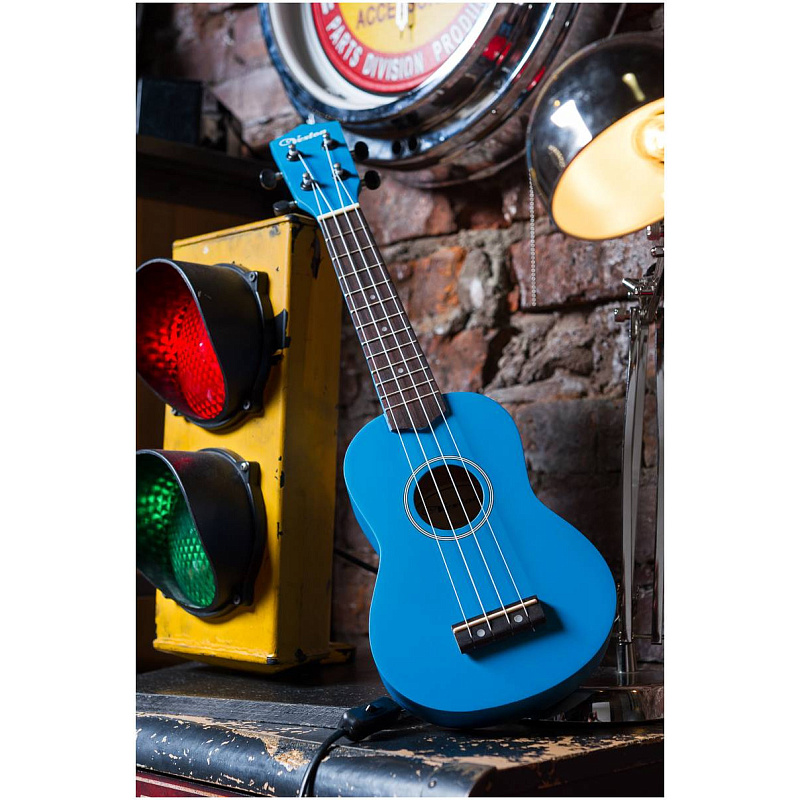 Фото Укулеле сопрано VESTON KUS 15 BL